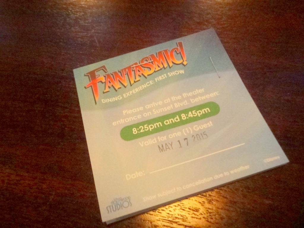 Voucher do Fantasmic! Dinner Package - certamente, quem reservar o Festival of Fantasy Dining Package receberá um igual.