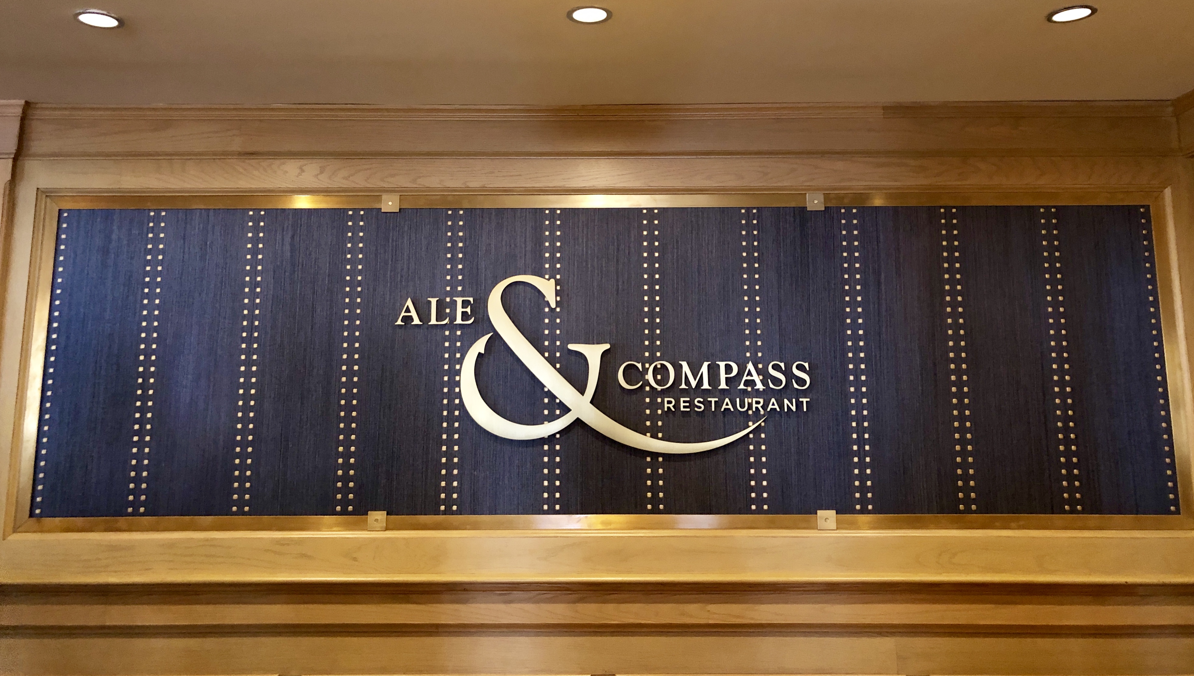 restaurante 
Ale & Compass